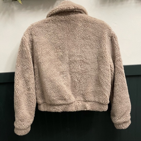 Urban Outfitters Cropped Teddy Jacket - Picture 6 of 6